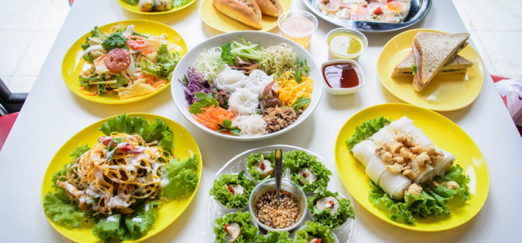 เปิดเมนูอาหารเช้าเพื่อสุขภาพ อร่อยง่าย ๆ สไตล์เวียดนาม ที่ร้าน ‘กินดี’