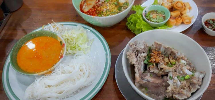 ชวนชิมเมนูอาหารไทยแบบง่าย ๆ รสชาติดี ที่ร้าน ‘อิ่มอร่อย Thai food Noodles’